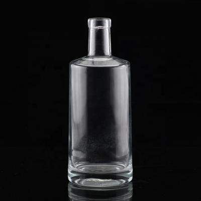 China Industrial Vodka Clear Glass Bottle with Short Neck and Fat Body 500ml 750ml for sale