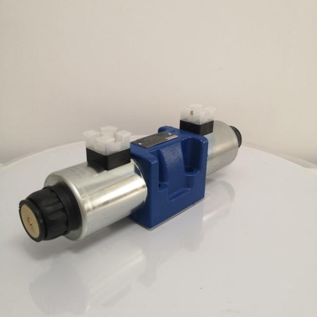 4we10e50/Eg24n9K4/M R901278761 Solenoid Directional Valve for Rexroth in Stock