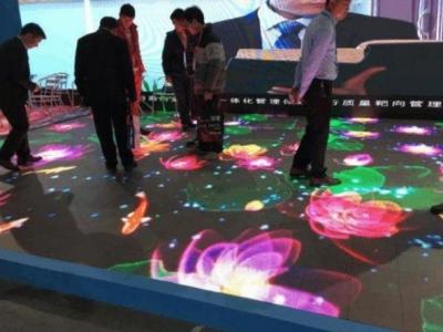China SMD2121 emplean luces del disco que los 0.5*1m llevados se encienden encima de Dance Floor P3.91mm de alquiler en venta