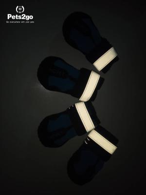 China perro inferior de goma Paw Shoes de la tira reflexiva del 16.5cm en venta