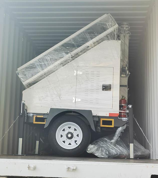 Large Solar Camera Trailer 3 Solar Panels Security Trailer With Built-in Cable Mast For Industrial Park Monitoring
