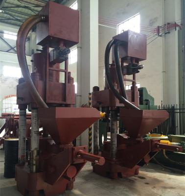 China Máquina hidráulica semi automática da imprensa do carvão amassado para a microplaqueta do tanoeiro do metal à venda
