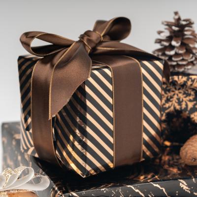 China Black Style Striped Kraft Wrapping Paper 10m Roll Christmas Wrapping Paper OEM for sale