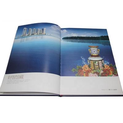 China Impressão a quente de livro ilustrado de capa dura 157gsm papel artístico à venda