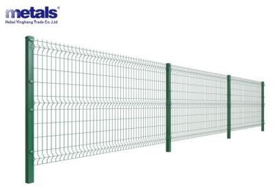Chine Clôture de jardin en acier galvanisé en métal en PVC revêtu de vert 3D V triangle courbé courbé panneau de clôture en treillis métallique soudé à vendre