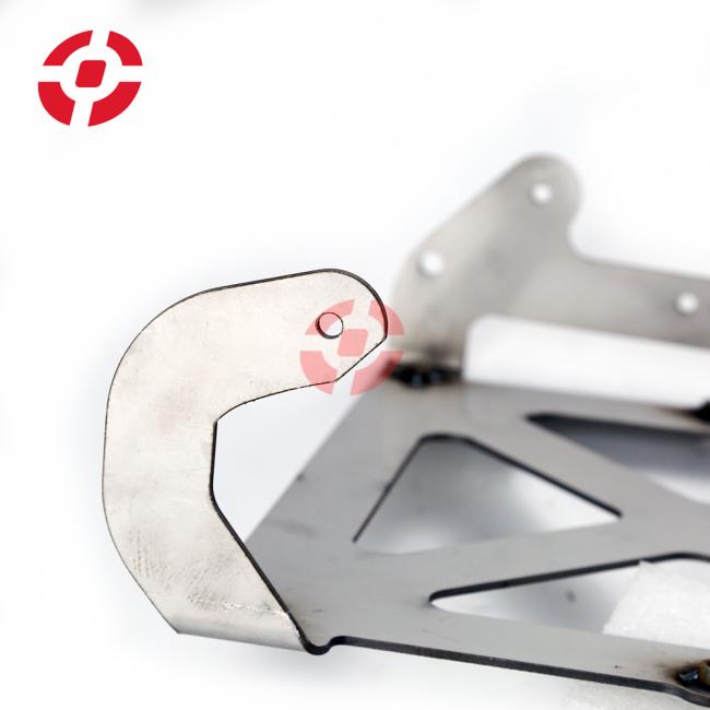 Transmission Gearbox Mounts OE LR073535 - Close-up Detail
