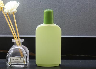 China a loção plástica do verde do ANIMAL DE ESTIMAÇÃO de 17mm engarrafa 130*55mm reciclável à venda