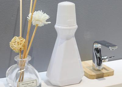 Cina bottiglia bianca antislittamento dell'ANIMALE DOMESTICO della bottiglia di plastica del colluttorio 180ml in vendita