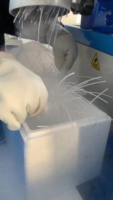 China Pequeños gránulos de voladura del hielo seco del fabricante de las pelotillas del hielo seco del CO2 en venta