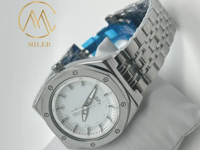 Packaging and multiple watch display
