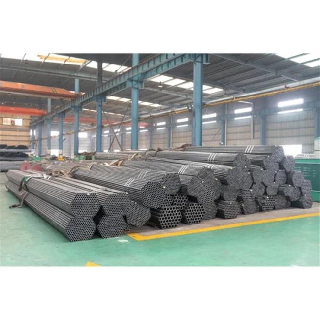 Hot Rolled Carbon Seamless Steel Pipe ST37 ST52 1020 1045 A106B Fluid Pipe