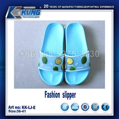 China Multipurpose Waterproof Air Blowing Shoes , Anti Abrasion Mens PVC Slippers for sale