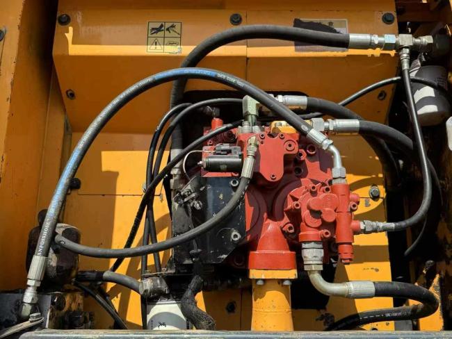 Used 2014 Hyundai 210-9 Wheel Excavator | Reliable Condition | Affordable Price