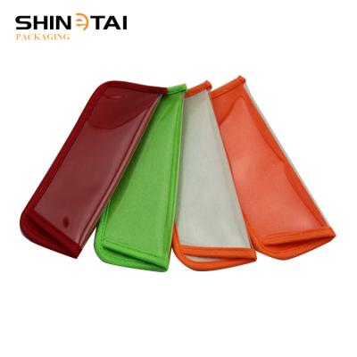 Chine Poche faite sur commande transparente colorée de Spectacel de poches de lunettes de soleil de PVC à vendre