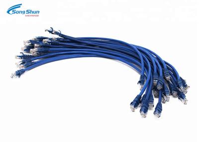 China Comprimento Multicore flexível 0.3m-30m do azul 300MM do cabo do remendo da categoria 5 do router à venda