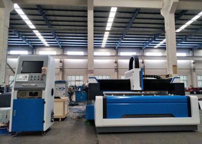 中国 穏やかな鋼鉄繊維CNCレーザーのカッター、1500 x 3000mm 1000W繊維レーザーの打抜き機 販売のため