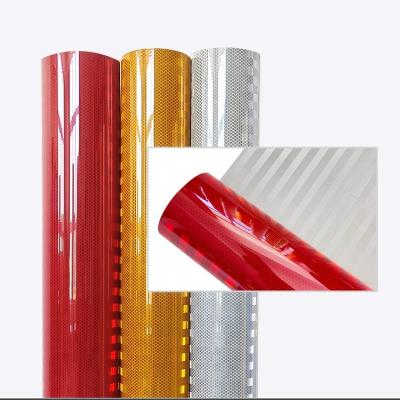 China Gold Red Prismatic Reflective Sheeting Flexible Printable ODM for sale