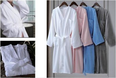 中国 ロゴの100%の綿の物質的なホテルの鉱泉の浴衣の白い着物つば 販売のため