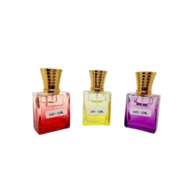 China 30ml Small Capacity Fancy Glass Perfume Bottle with Pump and Bottle Cap en venta