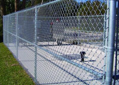 China Pvc Coated Wire Mesh 50 Ft Chain Link Fence Playground Diamond en venta