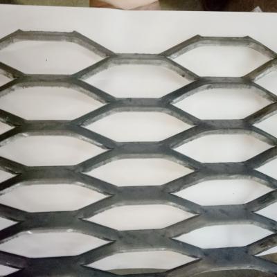 China O ferro resistente 4x8 aumentou o metal expandido Mesh Catwalk Steel Gratings à venda