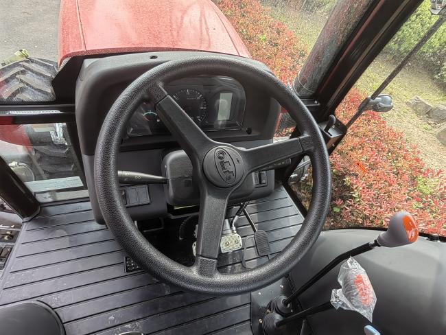 YTO 240HP ELX2404 Tractor6.jpg
