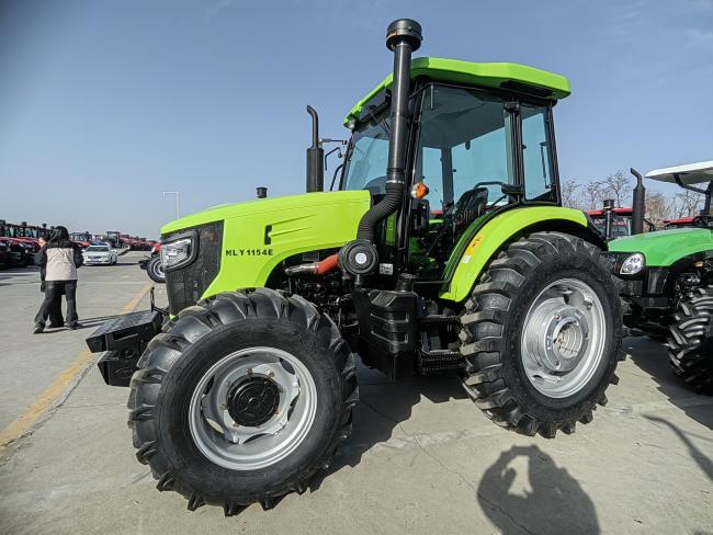 YTO 115HP tractor2.jpg