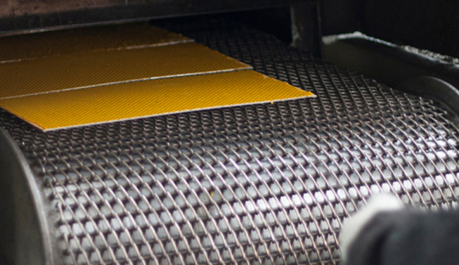 Low-Carbon Steel + Porous Bronze + Yellow POM strips