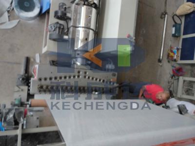 China Máquina de extrusão de perfis de folhas de placas de mármore artificial de PVC/linha de produção de imitação de pedra de mármore de PVC à venda