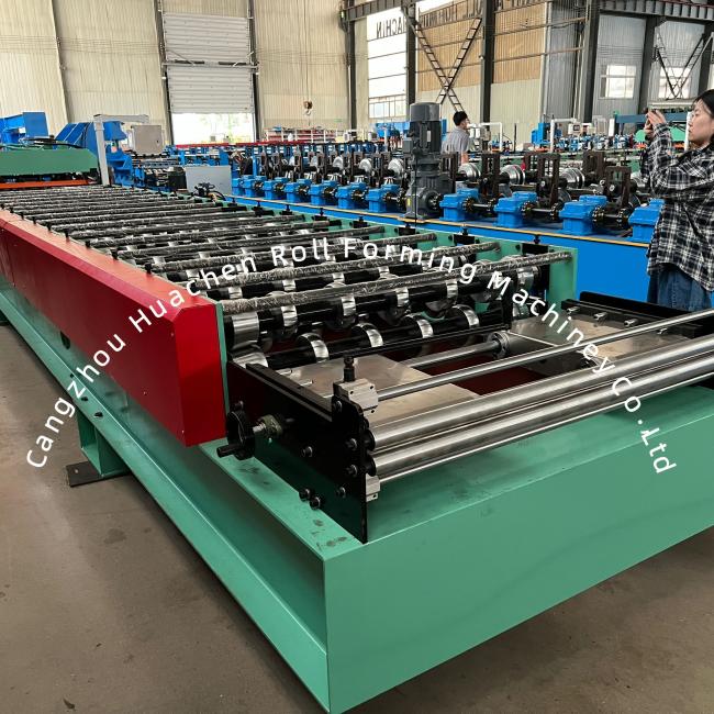 Feeding table and pre-cutter assembly