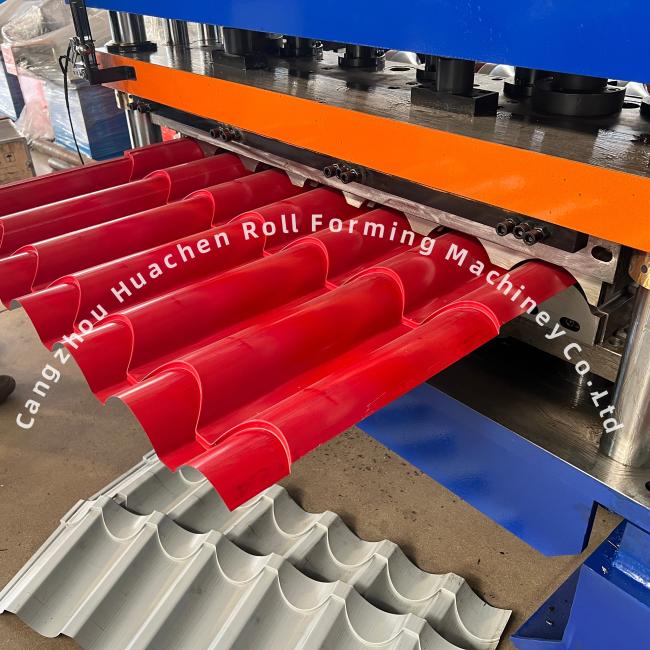 Roofing sheet forming machine operational view