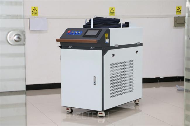 Portable Handheld Fiber Laser Welding Machine for Sale