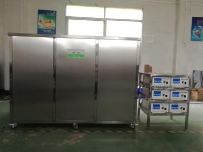 China Líquido de limpeza ultrassônico grande para a limpeza do filtro de óleo das cabeças de cilindro do bloco de motor com o 3600W ultrassônico à venda