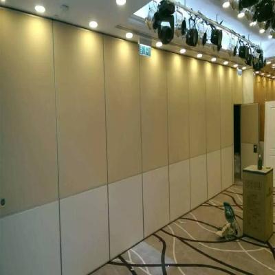 Chine L'aluminium en aluminium de centre de congrès de cloison de séparation lambrisse des murs d'écrans antibruits pour le centre d'exposition à vendre