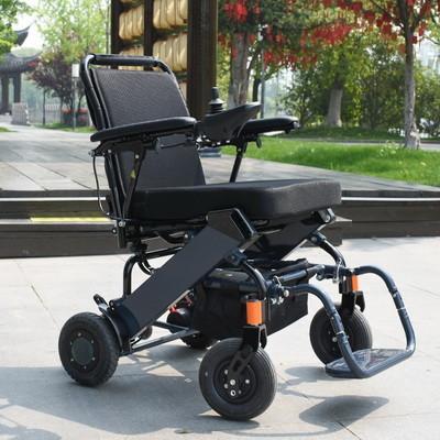 China Compacte opvouwbare elektrische rolstoel 100KG laden Te koop