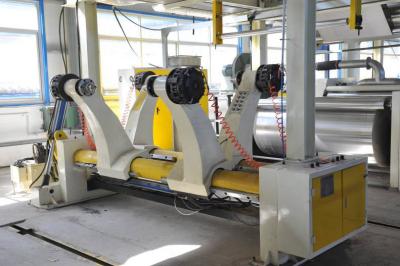 Chine chaîne de production conduite par vapeur de carton ondulé de 2000mm 3 couches usine automatique de 5 couches à vendre