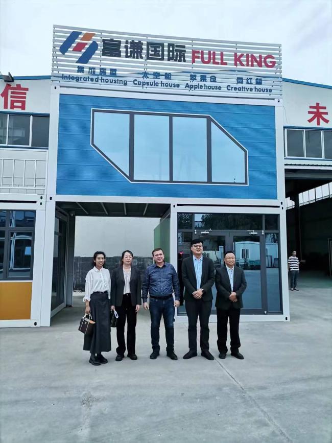 2023 new apple cabin prefabricated home customization for office, coffee shop, hotel living
