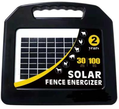 Chine Barrière solaire électrique Energizer 10KV de cadre en plastique de la ferme IP66 à vendre