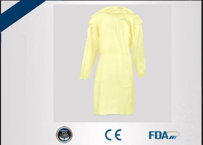 China Vestido descartável macio do isolamento para a partícula/álcool/impedimento do sangue à venda