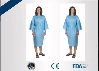 China Vestidos quirúrgicos impermeables disponibles, bata no tejida flúida del repulsivo en venta