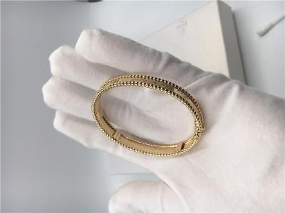 Chine Modèle moyen Van Cleef et bracelet de l'or jaune VCA de bracelet de signature d'Arpels à vendre