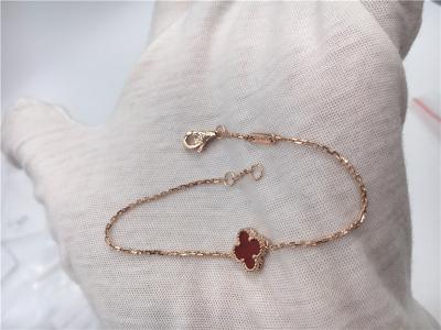Chine Cornaline douce de style de bracelet d'or de Van Cleef Arpels 18K pour la jeune fille à vendre