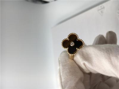 中国 円形のダイヤモンドの結婚指輪のイエロー・ゴールド18kの虎眼石が付いている宝石用原石の婚約指輪 販売のため