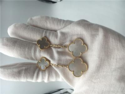 China Van Cleef Earrings With 2 Motifs , 18k Yellow Gold Van Cleef Mother Of Pearl Earrings for sale