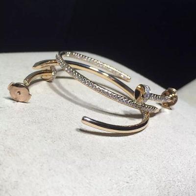 Китай Золото серег 18k ногтя ювелирных изделий верхнего сегмента женщин изготовленное на заказ белое с диамантом продается