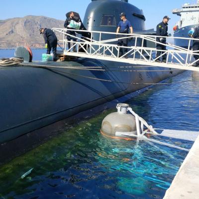 China 3.3m*6.5m Submarine Protction Marine Hydro Pneumatic Fender for sale