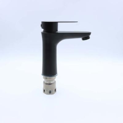 China SS304 Bathroom Vanity Faucet Single Handle Deck Mounted for sale