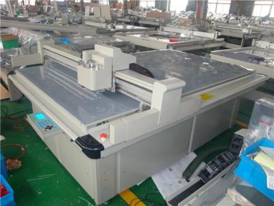 China Automatic Paper Die Cutting Machine , Flatbed Digital Cutter Connectible CAD Software for sale