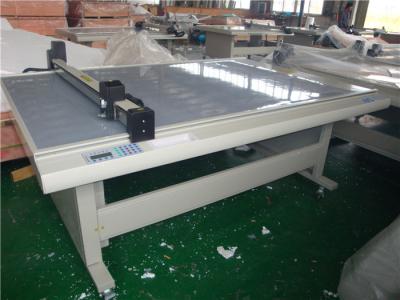 China Thin PVC Flatbed Digital Cutting Machine / Cardboard Cutting Machine Pen Drawing for sale