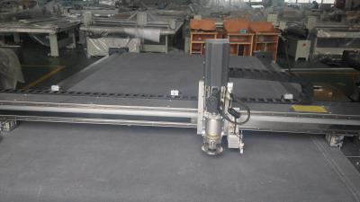 China Flatbed Digital Sofa Fabric Cutting Machine Single Layer Composite Cutting Tools for sale